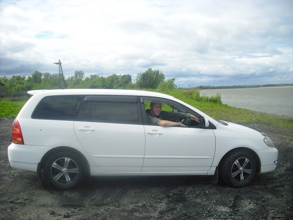 Дмитрий Ларионов