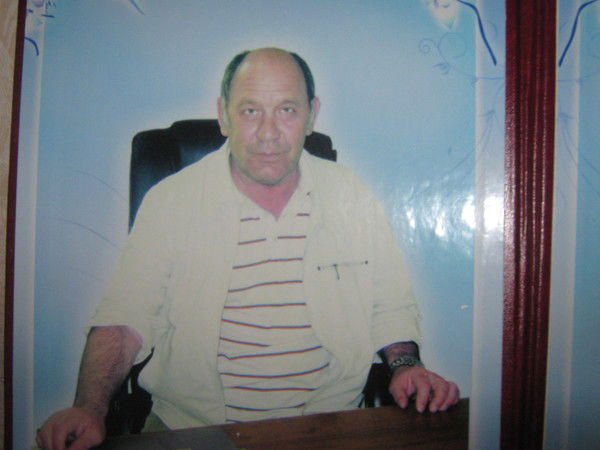 Валерий Леонов