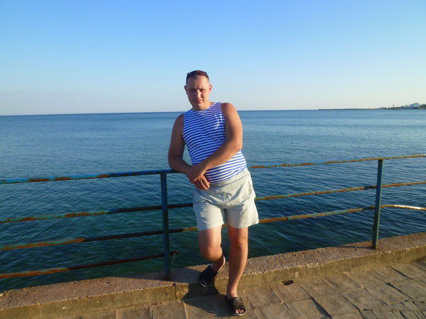 Влад Демахин