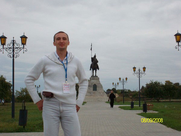 Андрей Овчаренко