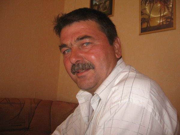 Юрий Велькер