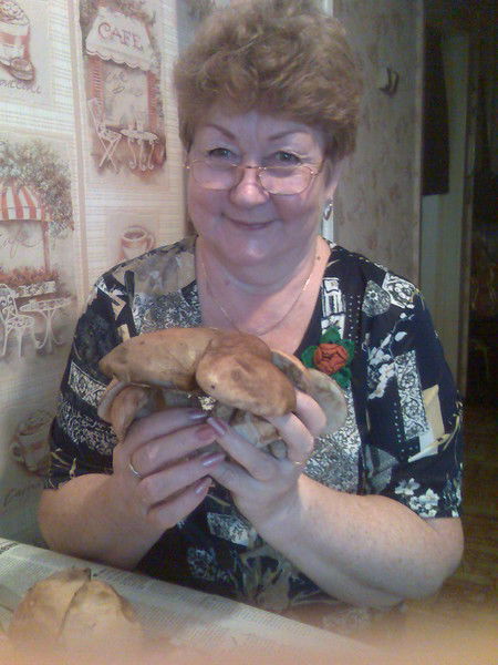 Вера Извекова