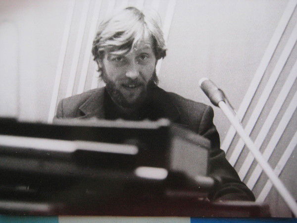 Олег Михайленко