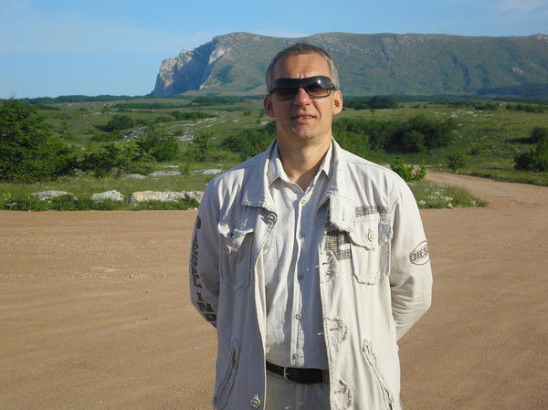 Александр Губарь