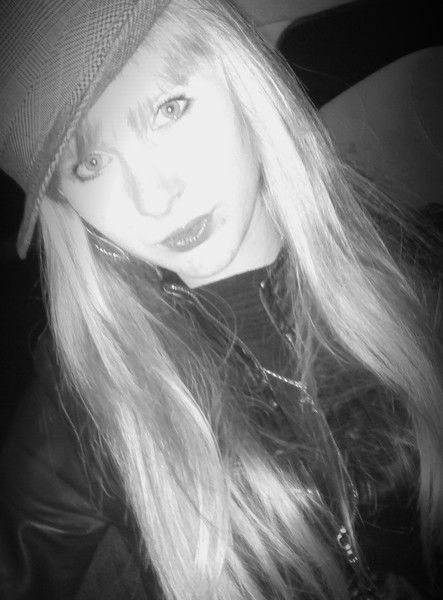 Аня Бурякова