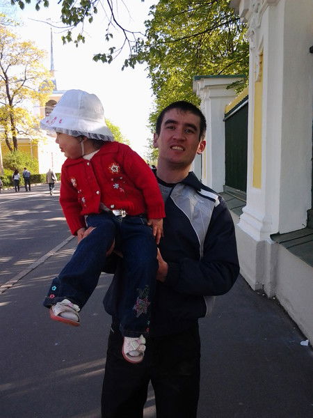 Низом Алиев