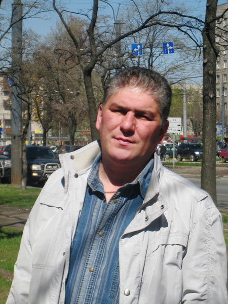 Аркадий Петров