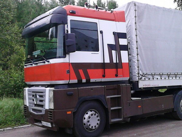 Анатолий Хмарук