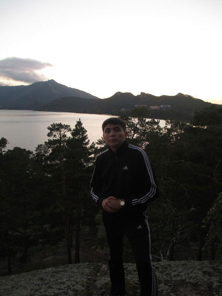 Абат Тлеулин