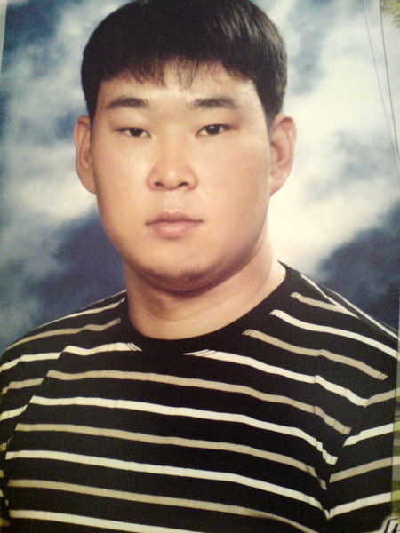 Айдос Чаризат