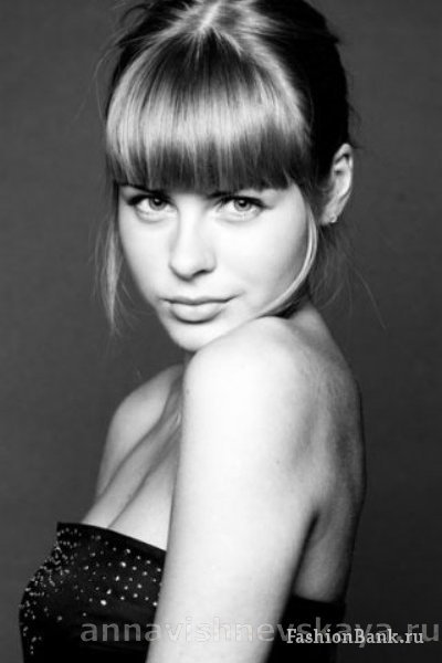 Юля Веселкова