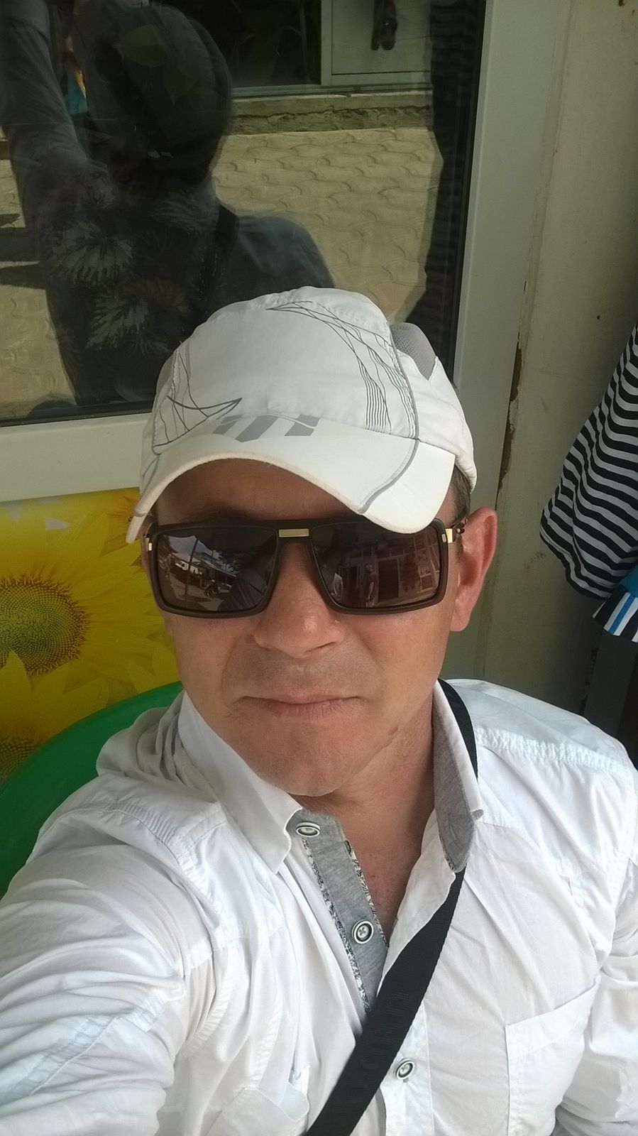 Валера Копий