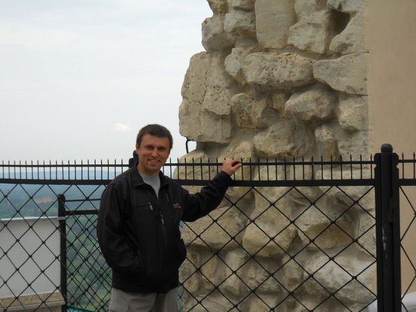 Андрей Сериков