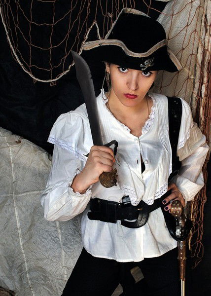 Лена Малахова