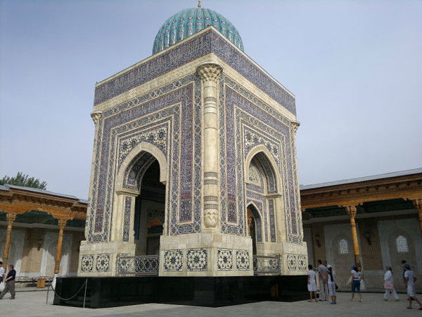 Versal-Travel Нигора