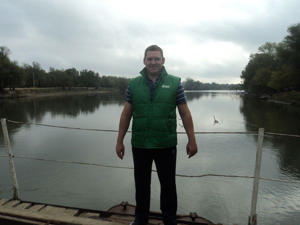 Владимир Попов