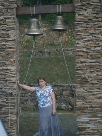 Оля Толстопятова