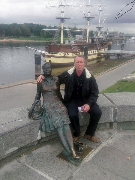 Михаил Максимов