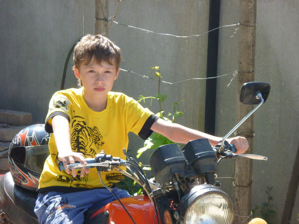 Коля Тошерев