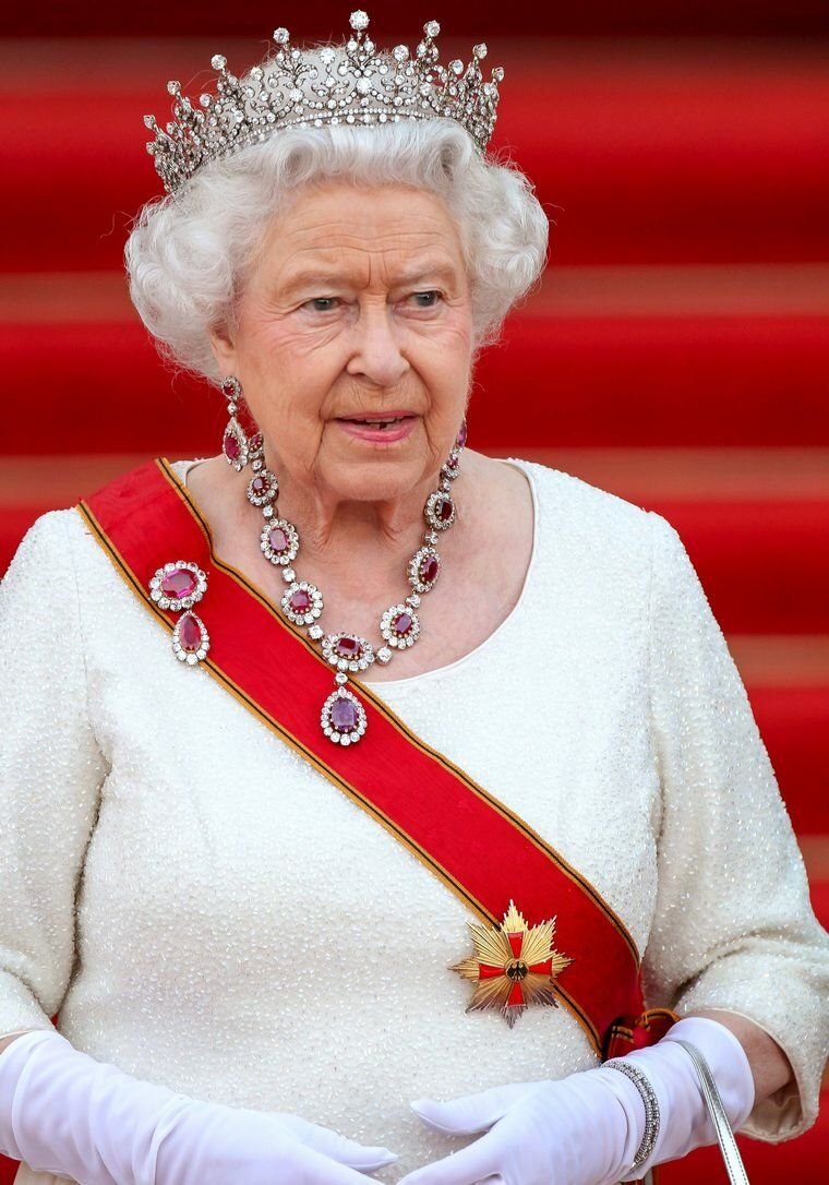 Королева Англии Елизавета 2