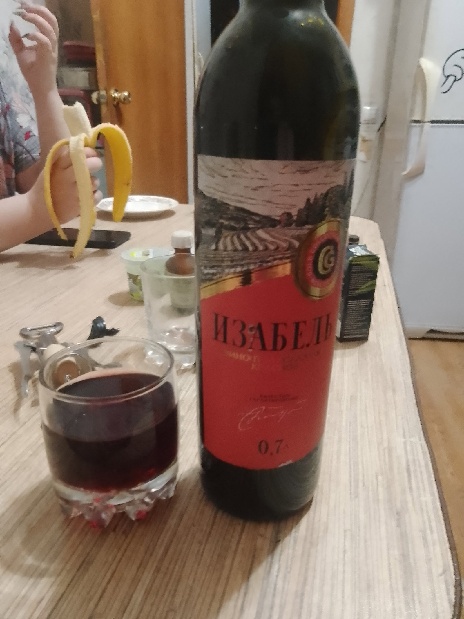 Почему, когда человек рождается он плачет, когда умирает, опять плачет ...